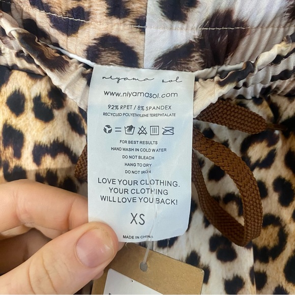 Niyama Sol NWT Yoga Workout Drawstring Sport Shorts Cheetah Animal Print XS - Picture 7 of 7